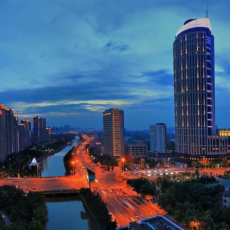 Готель Howard Johnson Kaina Plaza Changzhou Чанчжоу Екстер'єр фото