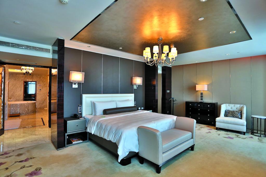 Howard Johnson Kaina Plaza Changzhou Чанчжоу Екстер'єр фото