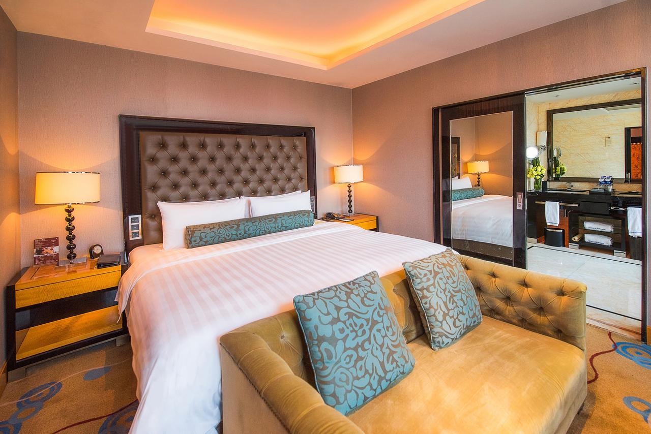 Howard Johnson Kaina Plaza Changzhou Чанчжоу Екстер'єр фото