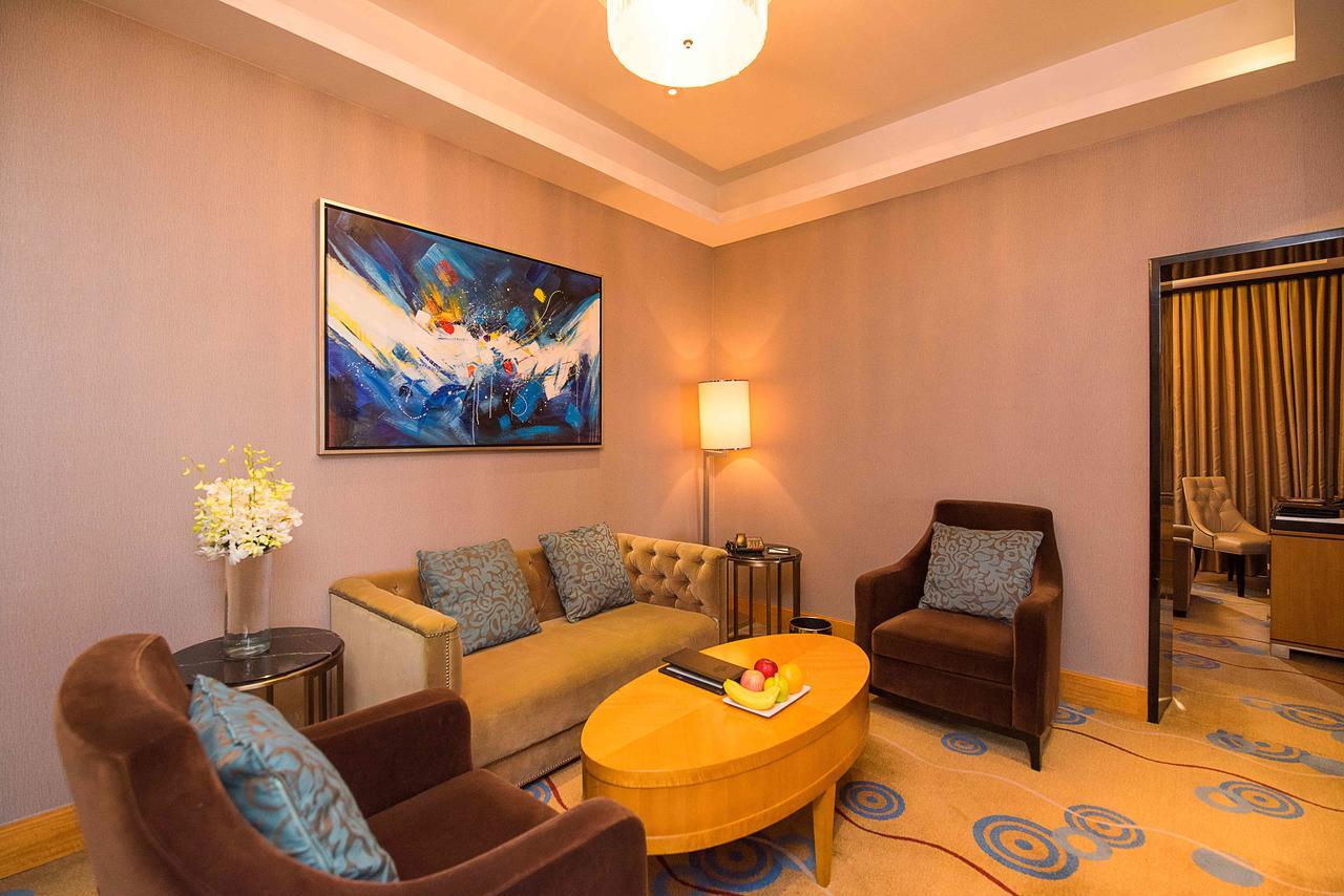 Howard Johnson Kaina Plaza Changzhou Чанчжоу Екстер'єр фото
