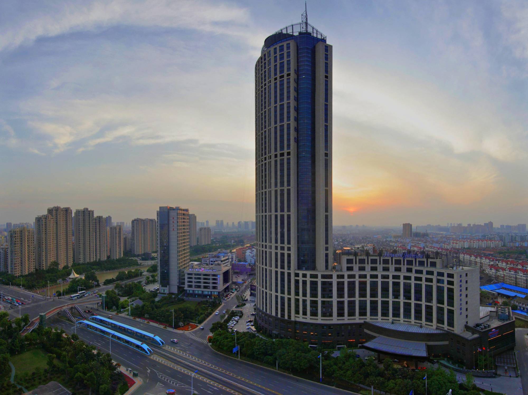 Howard Johnson Kaina Plaza Changzhou Чанчжоу Екстер'єр фото
